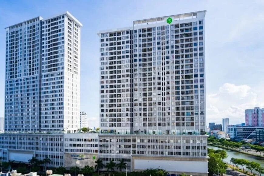 Toà nhà RiverGate Residence tại quận 4 TP.HCM – Dự án do Novaland làm chủ đầu tư